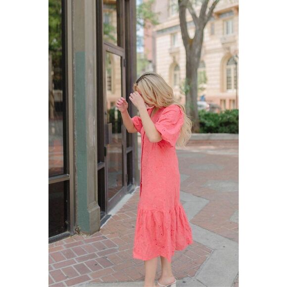 ✨AMORA RED EYELET EMBROIDERED MIDI DRESS✨ - Picture 2 of 10